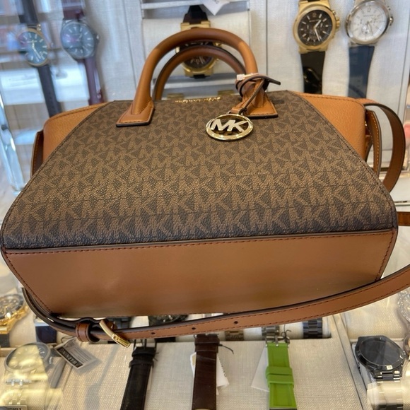 MICHAEL KORS
Avril Small Logo Top-Zip Satchel
Brown 
NWT - Picture 16 of 16